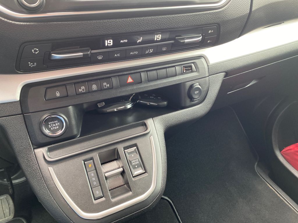 Fahrzeugabbildung Citroën e-Spacetourer XL (75 kWh) Shine*Allwetter*AZV*