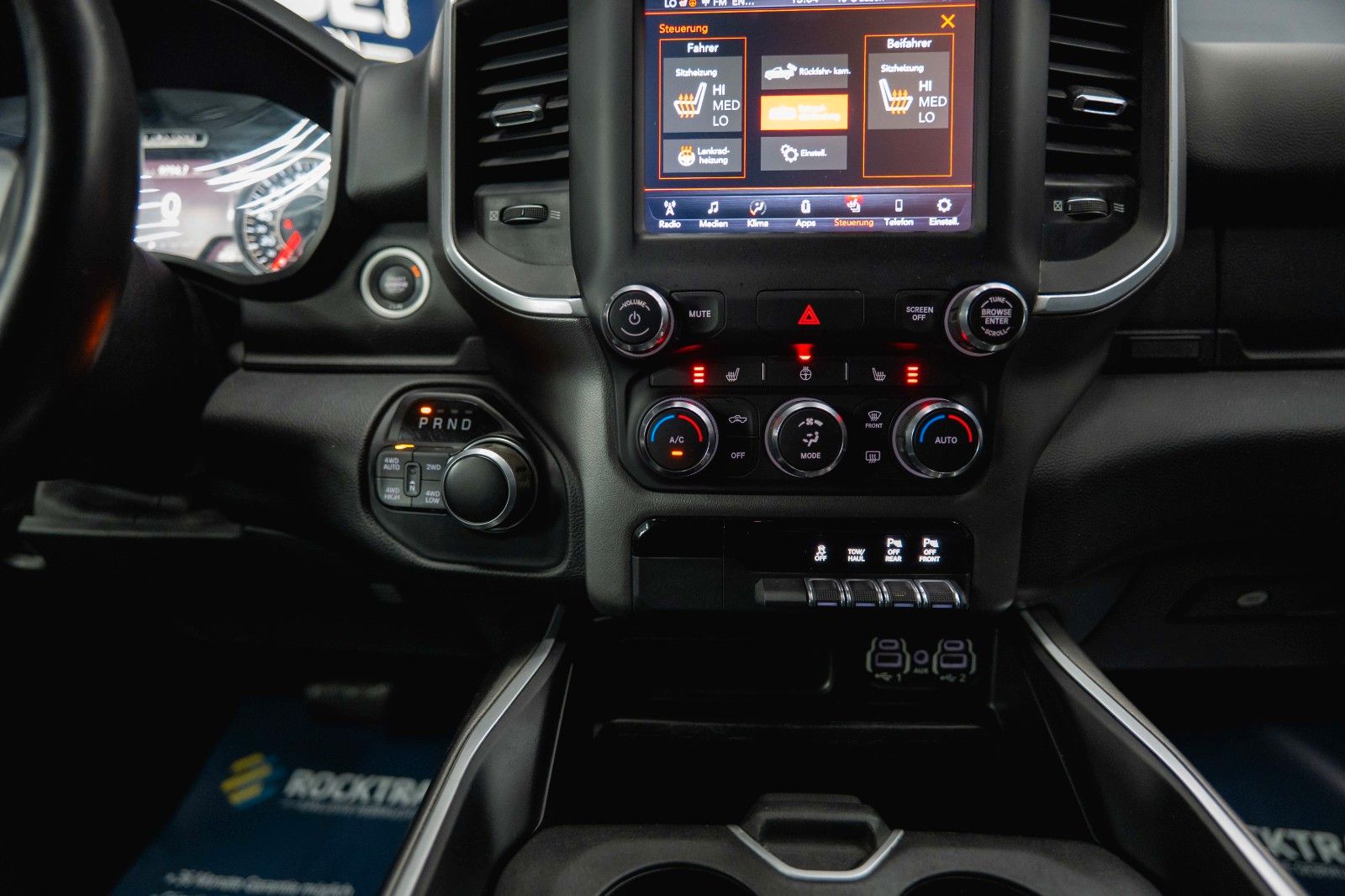 Fahrzeugabbildung Dodge RAM 5.7 V8 HEMI 4x4 OFFROAD BLACK EDITION *19%