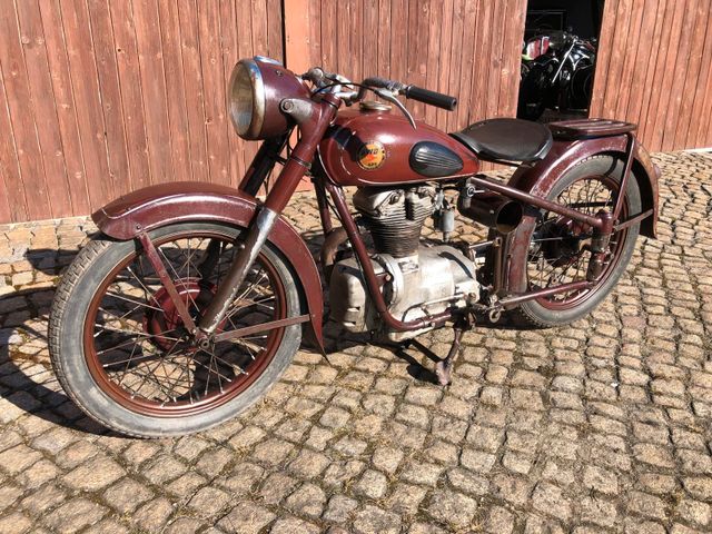 Simson AWO 425 T Maron - original / Motor läuft