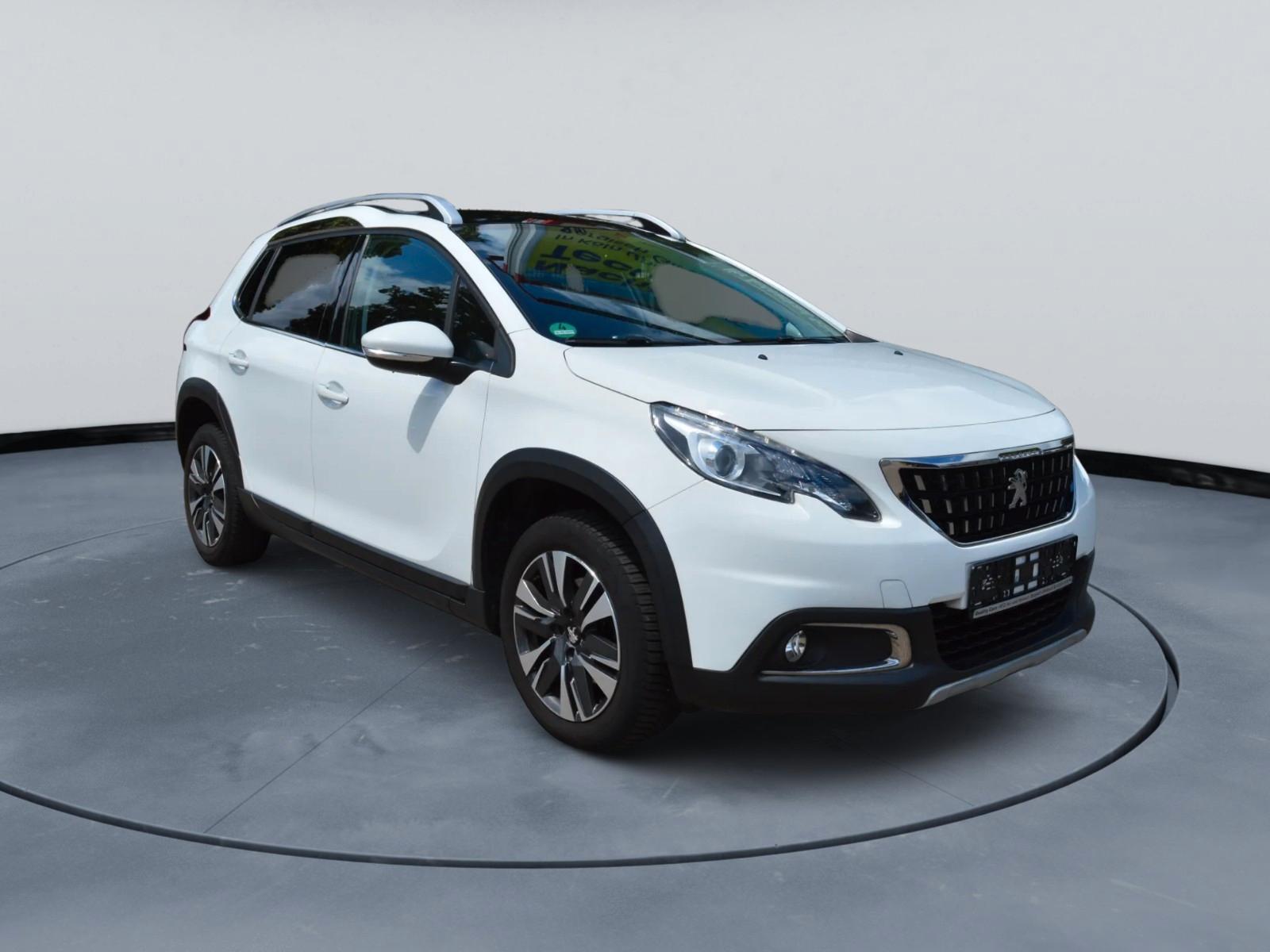 Peugeot 2008 Allure 110PS Navi , Panorama  2. Hand