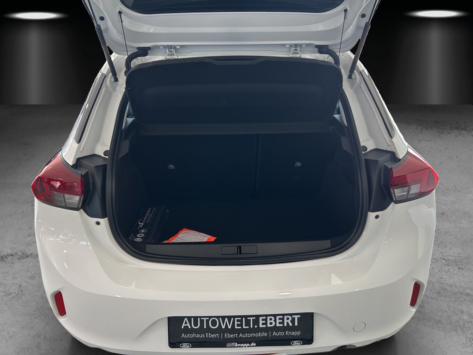 Fahrzeugabbildung Opel CorsaF 1.2 Turbo Elegance SHZ SHgepfl. Teilleder