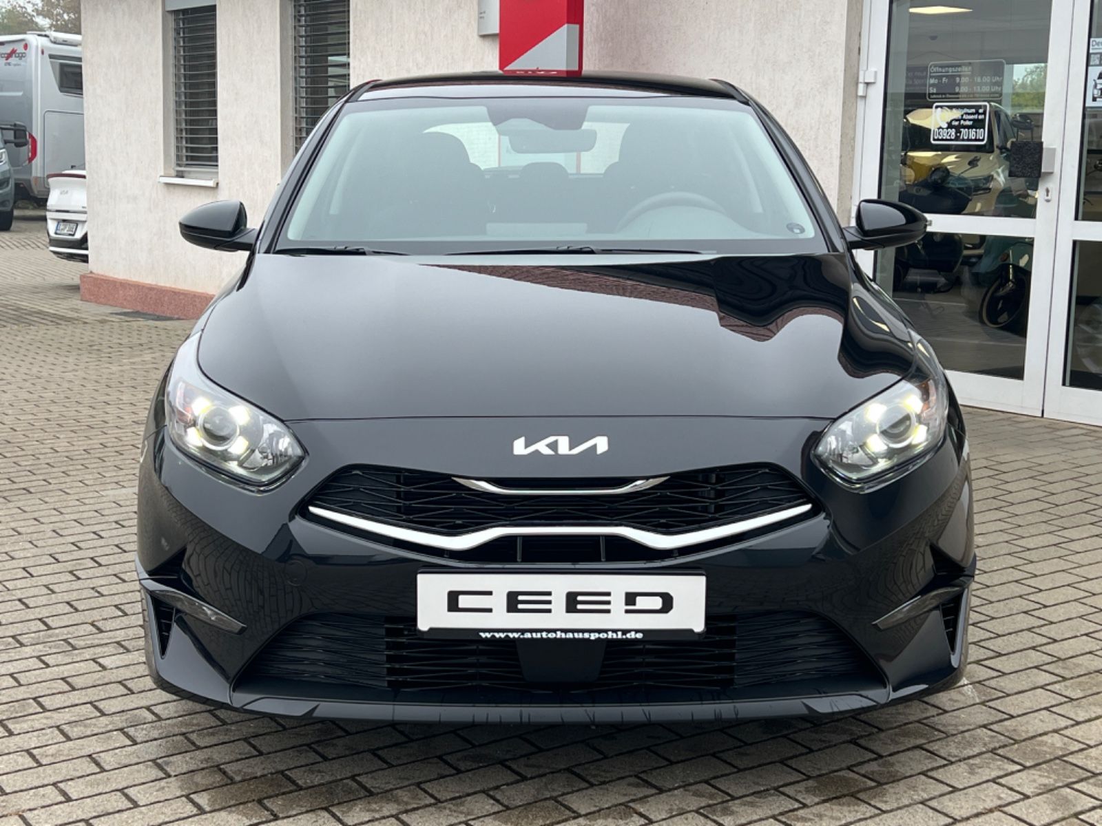 Fahrzeugabbildung Kia Ceed 1.5T 140 DCT7 Vision Komf+ Navi