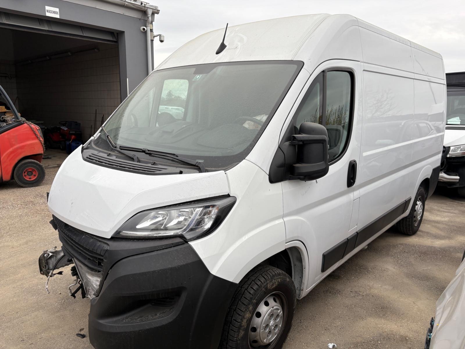 Peugeot Boxer 33 L2H2 BLUEHDI 140 S&S PREMIUM