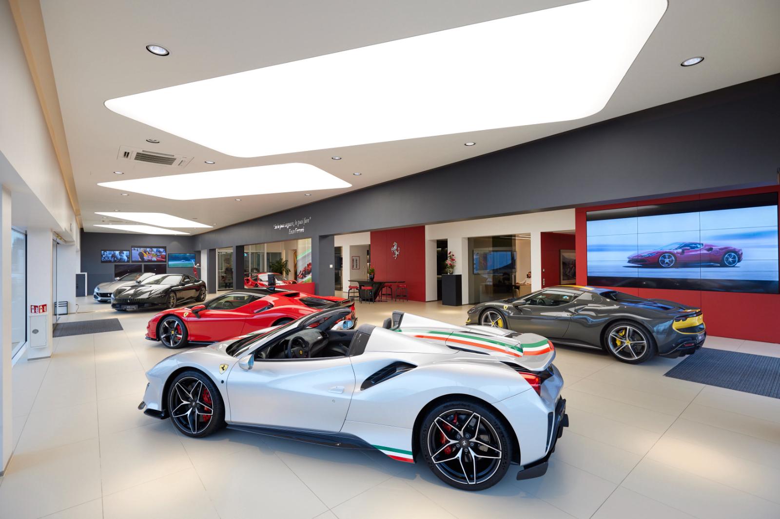 showroom-image-main