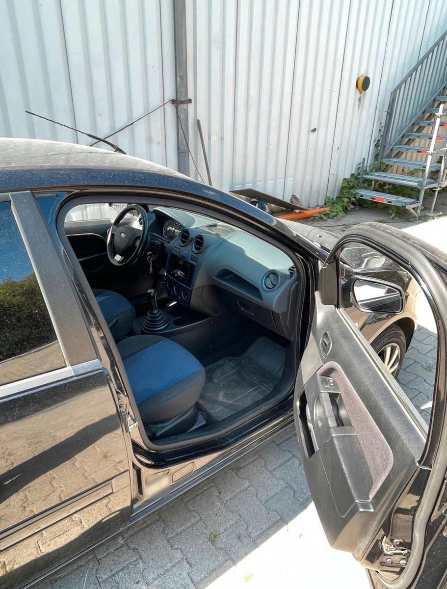 Ford Fiesta 2007 — photo 8