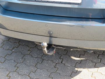 Fahrzeugabbildung SKODA Fabia Ambition TSI CLIMATRONIC PDC 8-FACH 1.HD