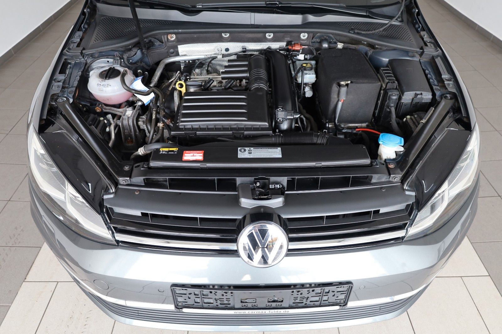 Fahrzeugabbildung Volkswagen Golf VII Variant Highline,Navi,LED,SH,ACC,AHK+WR