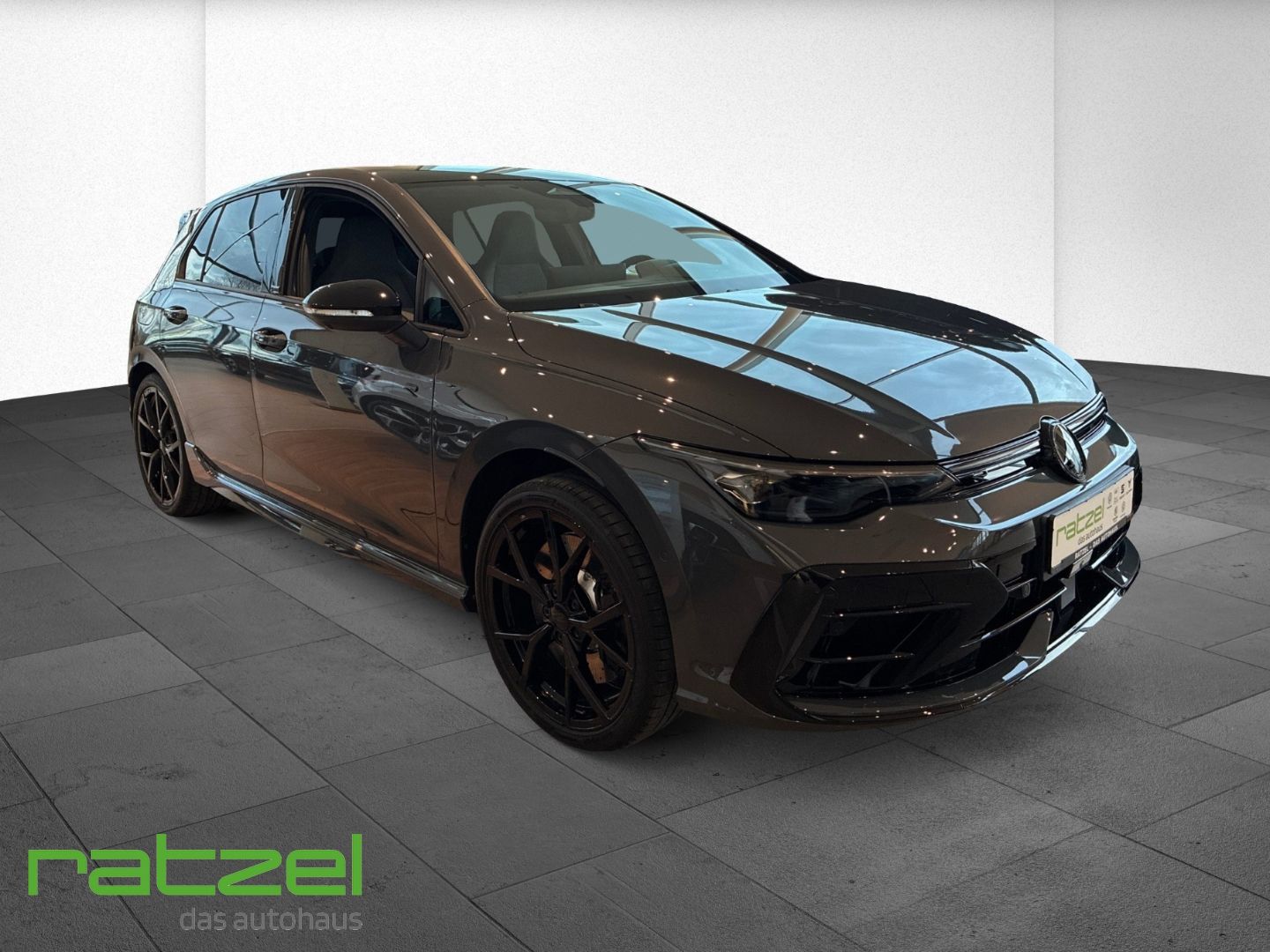 Fahrzeugabbildung Volkswagen Golf R Performance Paket+NAVI+AHK+LED+Harman