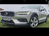 Volvo V60 CC Tausch gg. SUV BUS - Volvo V60 Cross Country aus 2019
