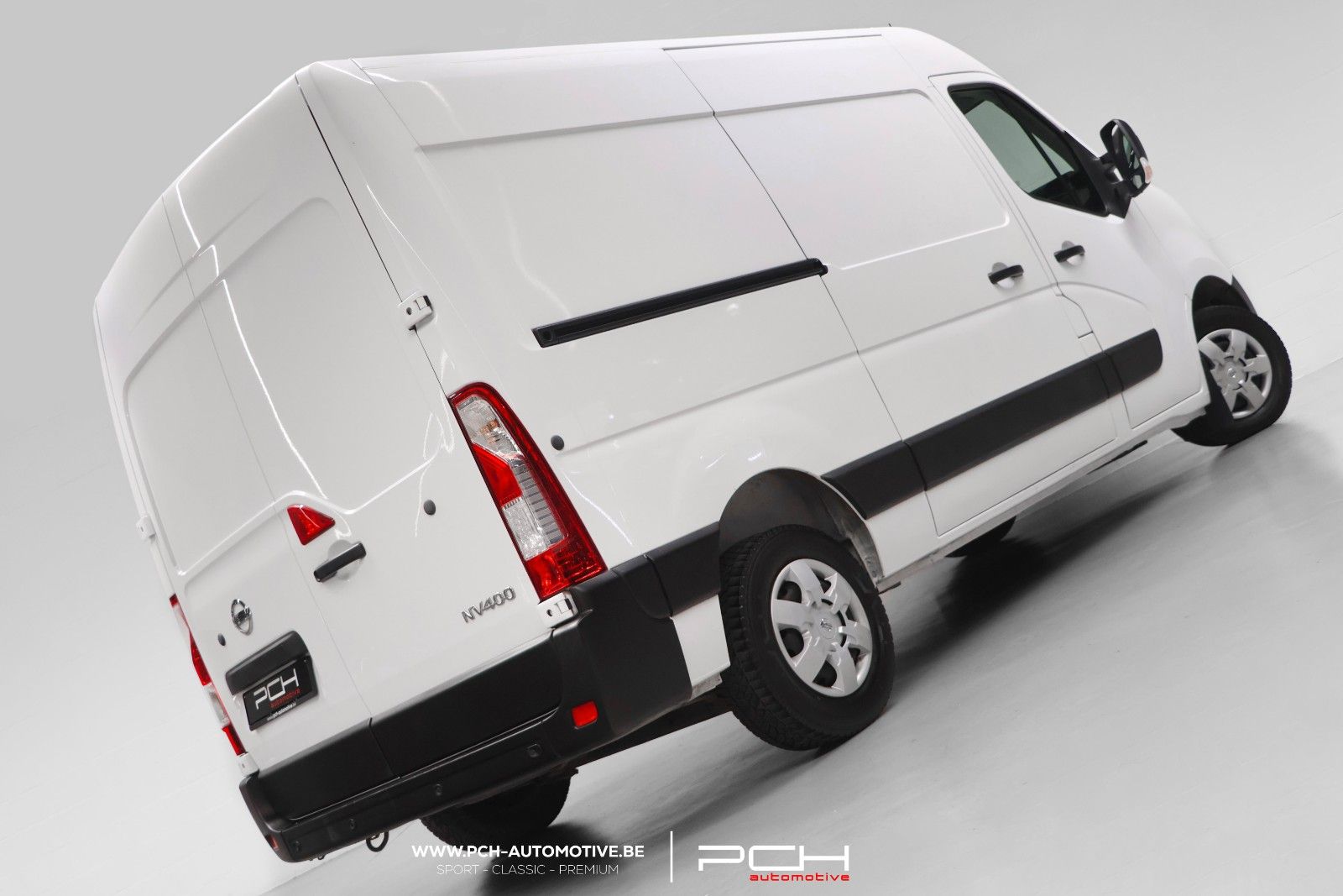 Nissan NV400 3500 2.3 dCi 136hp - L2H2 - VAT imagem 2