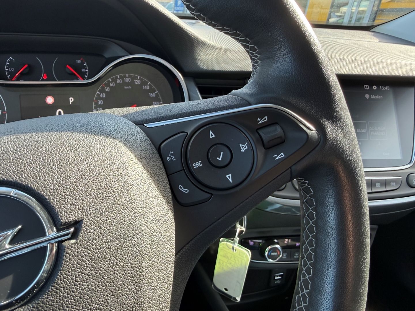 Fahrzeugabbildung Opel Crossland Elegance 1.2 Sitzheizung+Lenkradheizun