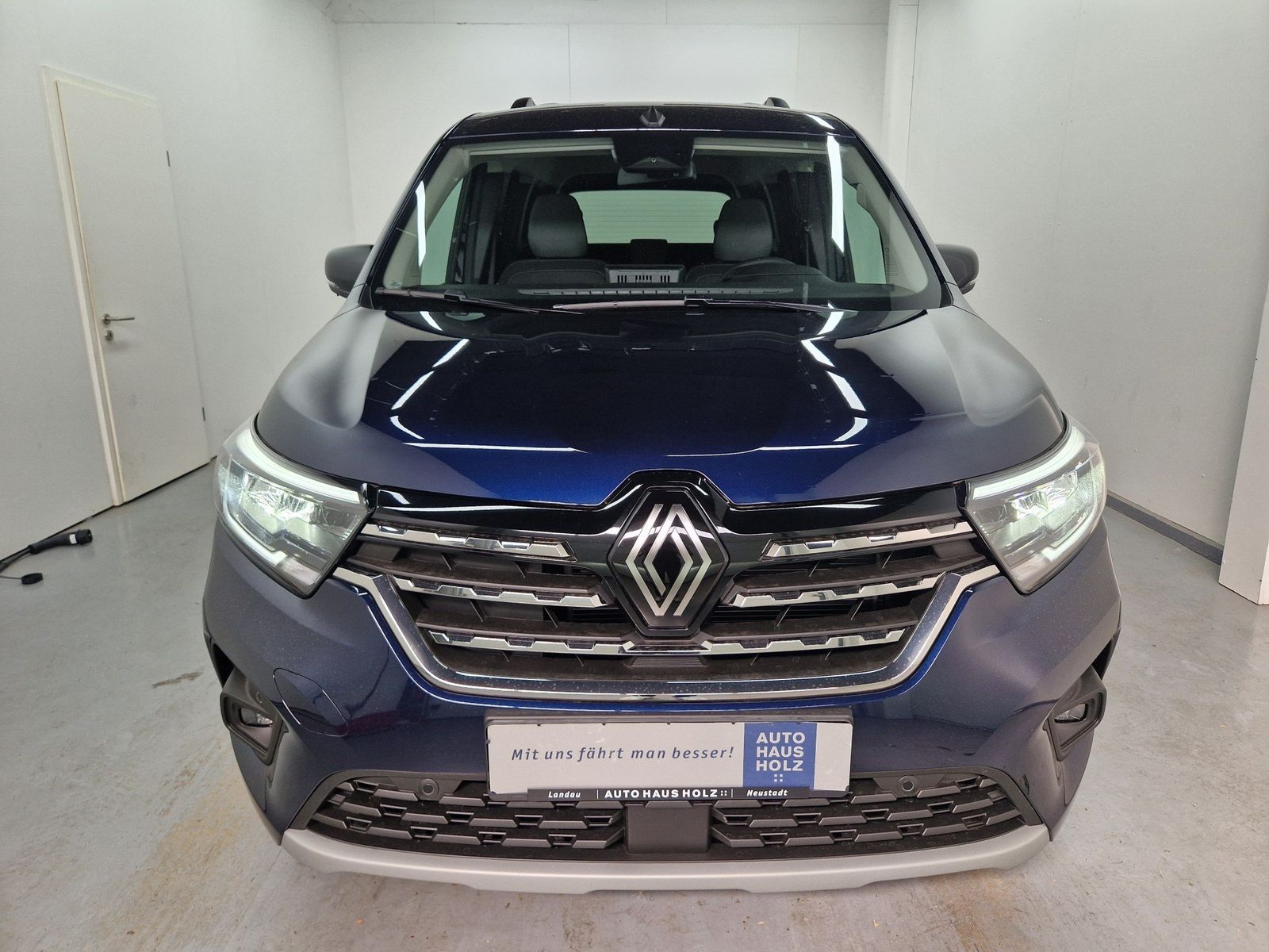 RENAULT Kangoo Techno TCE 130 EDC – Bild 2