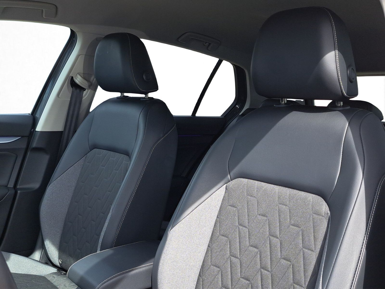 Volkswagen Golf - Bild 10