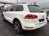 Volkswagen Touareg 4.2 V8 TDI R line | Panorama | Dynaudio - VW Touareg Gebrauchtwagen in Kassel