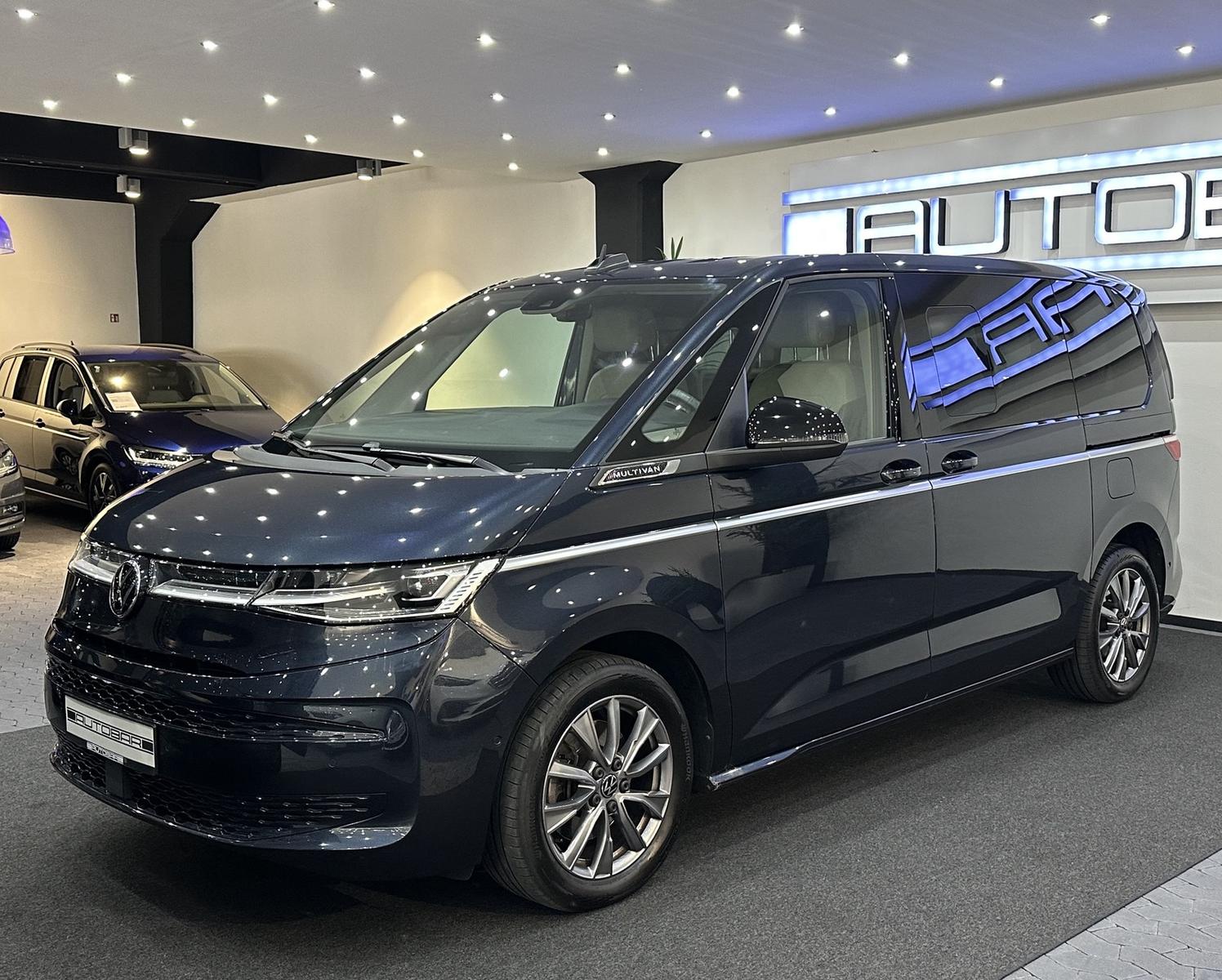 Volkswagen T7 Multivan STYLE*VISaVIS*STHZ*ACC*IQLIGHT*EASYO