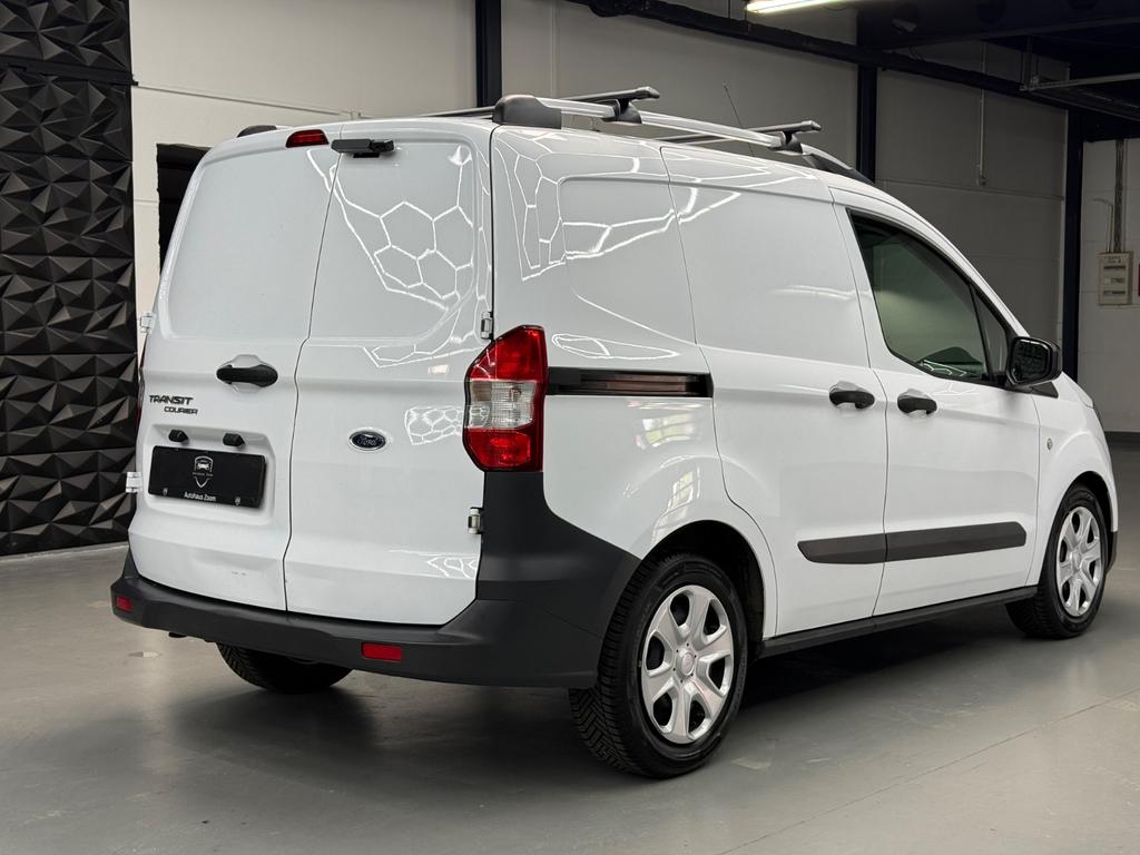 Ford Transit Courier 1.5 TDCi, Foto 7 von 40