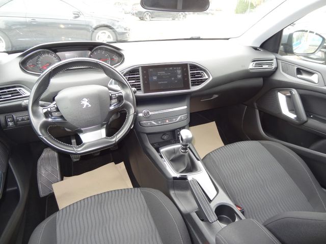 Fahrzeugabbildung Peugeot 308 SW Active/AHK/65.500km/1.Hand/SitzH/PDC/