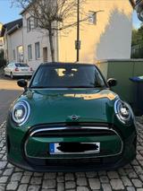 MINI Cooper Essential Trim Steptronic Essential Trim - MINI Cooper: Essential Trim