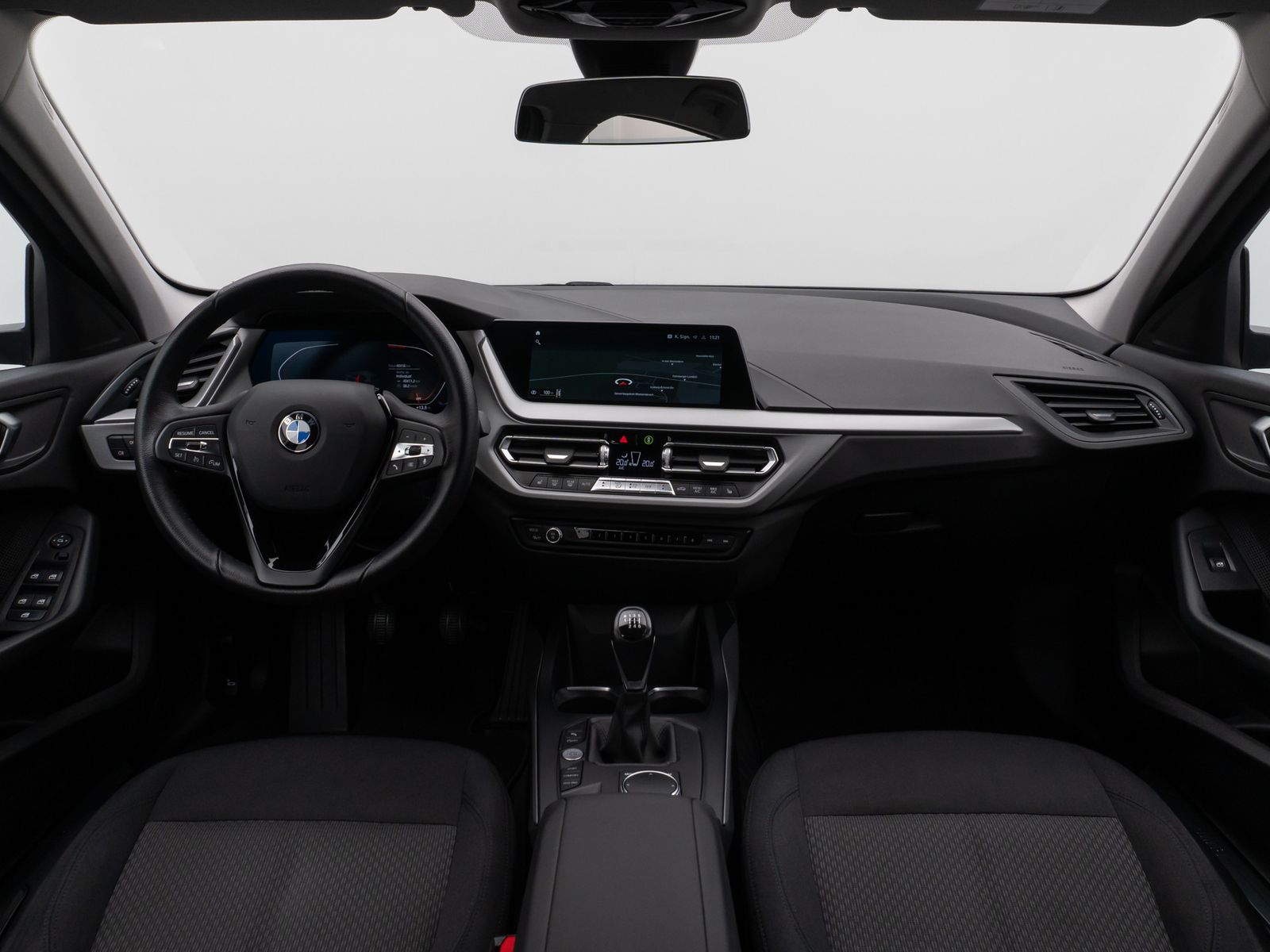 Fahrzeugabbildung BMW 118i DAB CockPitPro PDC LED Geschwindigkeitsreg