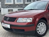 Volkswagen Passat Lim.1.6 Comfortline*KLIMA*TÜV*SEHR SAUBER - Volkswagen Passat: Se