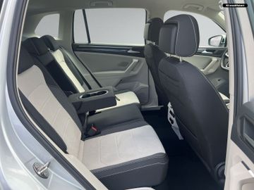 Volkswagen Tiguan - 12