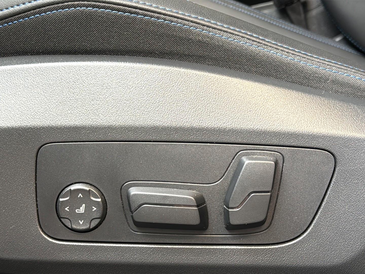 BMW IX2 20EDRIVE M SPORT 204CH