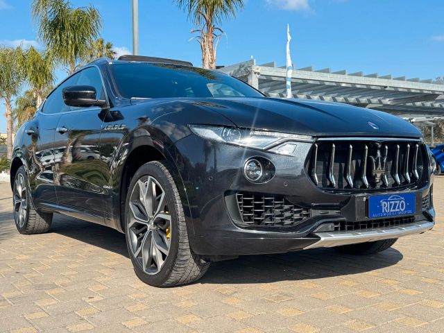 Maserati Levante 3.0D 275CV Q4 Gransport TETTO H