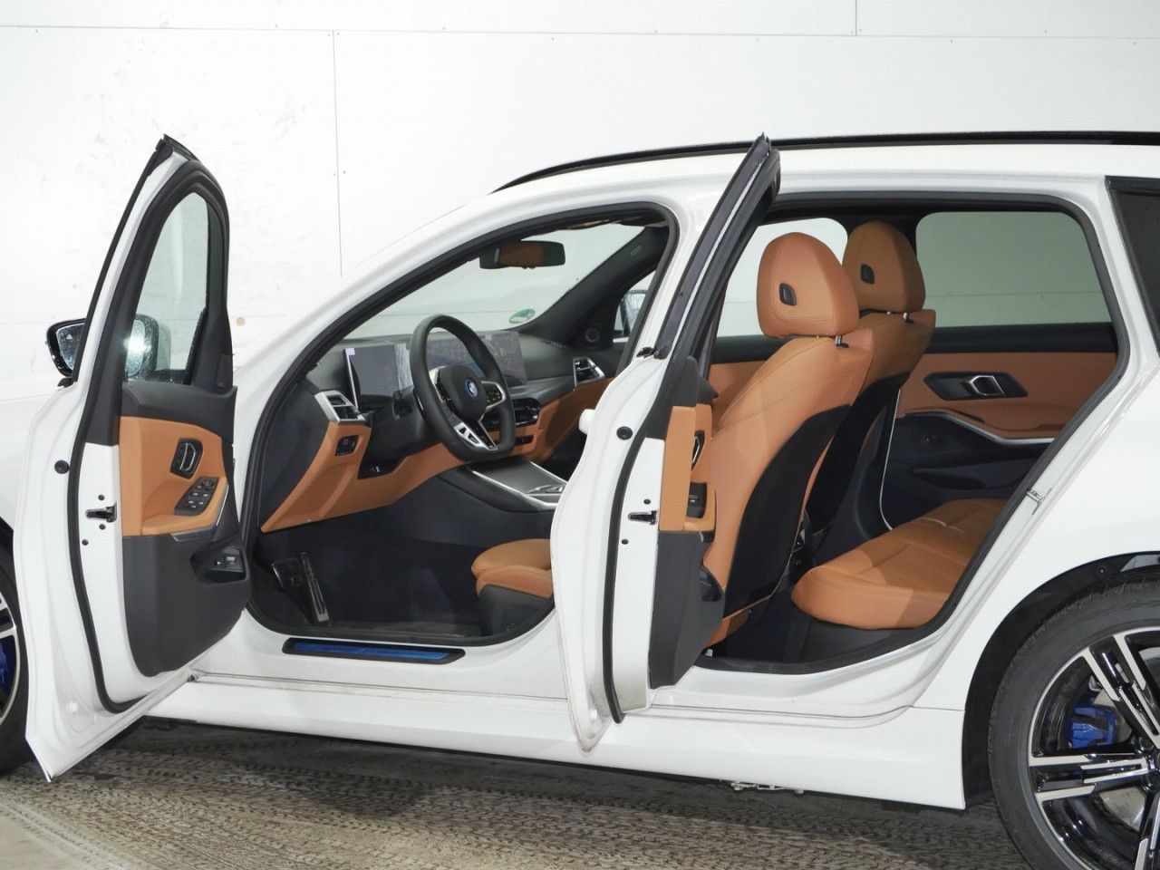BMW 330 - Bild 11