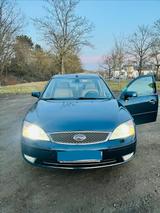Ford Mondeo 1,8 SCi 96 kW Ghia Ghia - Ford Mondeo aus 2005: Ghia