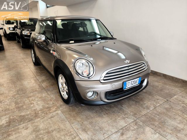 MINI Mini One Beige