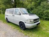 Volkswagen T4 Multivan 2.5 tdi neue TÜV - VW T4 Multivan in Frankfurt