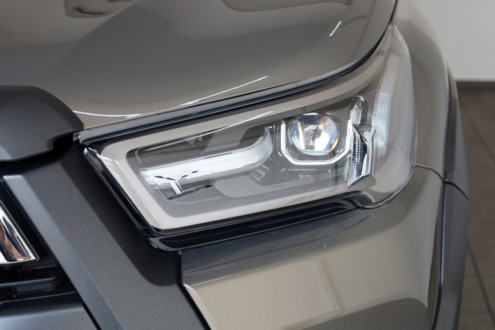 Fahrzeugabbildung Toyota Hilux Sport Invincible ,Navi,Kamera,Rollo
