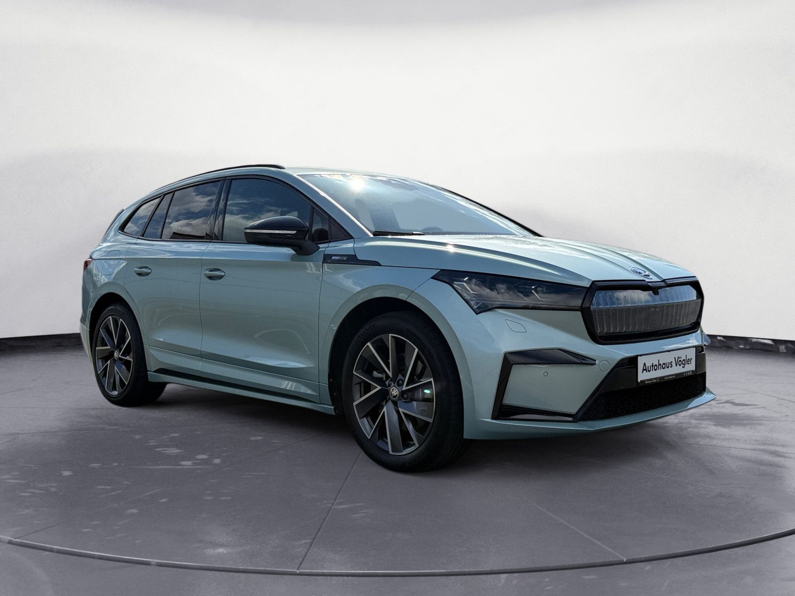 Enyaq 80X Sportline Wärmepumpe Matrix Kamera AHK