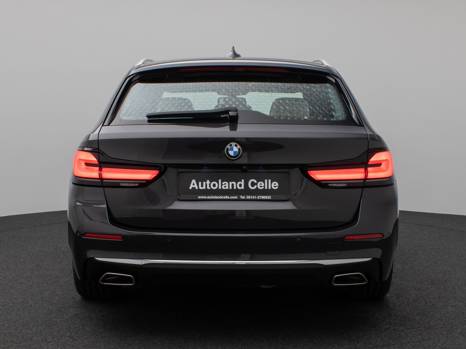 Fahrzeugabbildung BMW 520d  xD Luxury Line Panorama Kamera DAB H/K AHK