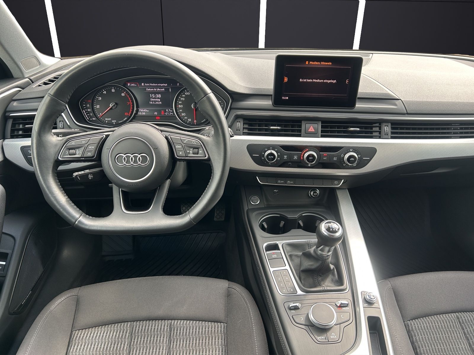 Fahrzeugabbildung Audi A4 Avant TFSI MATRIX B&O DAB