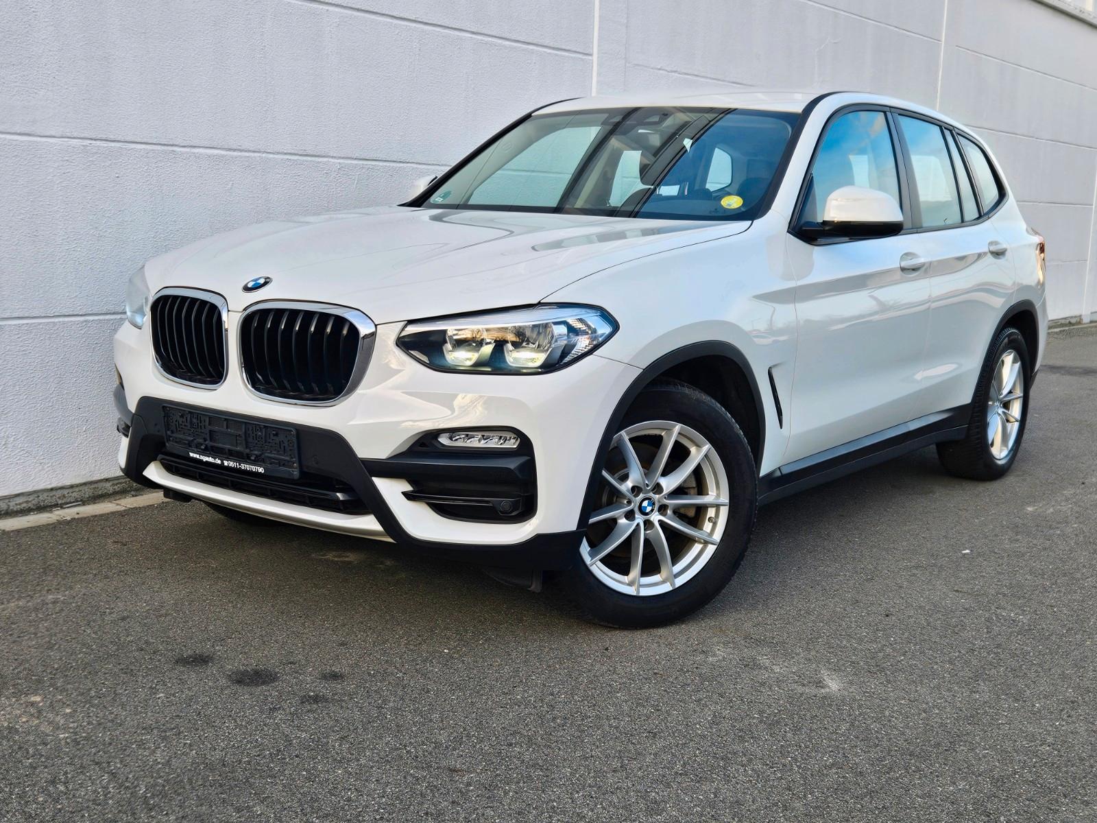 BMW X3 xDrive 20d *NAVI*LED*AHK*HiFi*LENKRADHEIZUNG