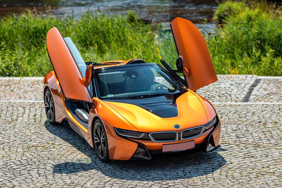 BMW i8 Roadster Basis