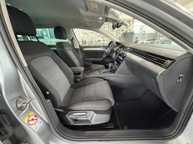 Passat Variant 2.0 TDI 110kW DSG Business AHK/LE
