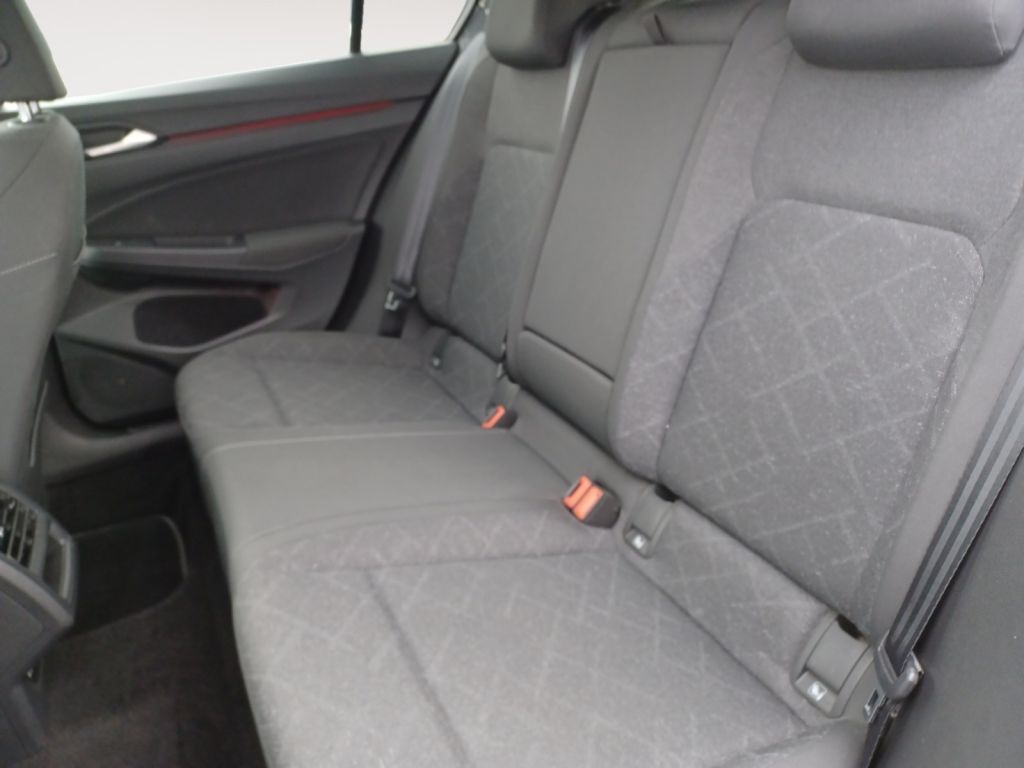 Fahrzeugabbildung Volkswagen Golf 2.0 TDI SCR DSG Life Navi, ACC, Shzg