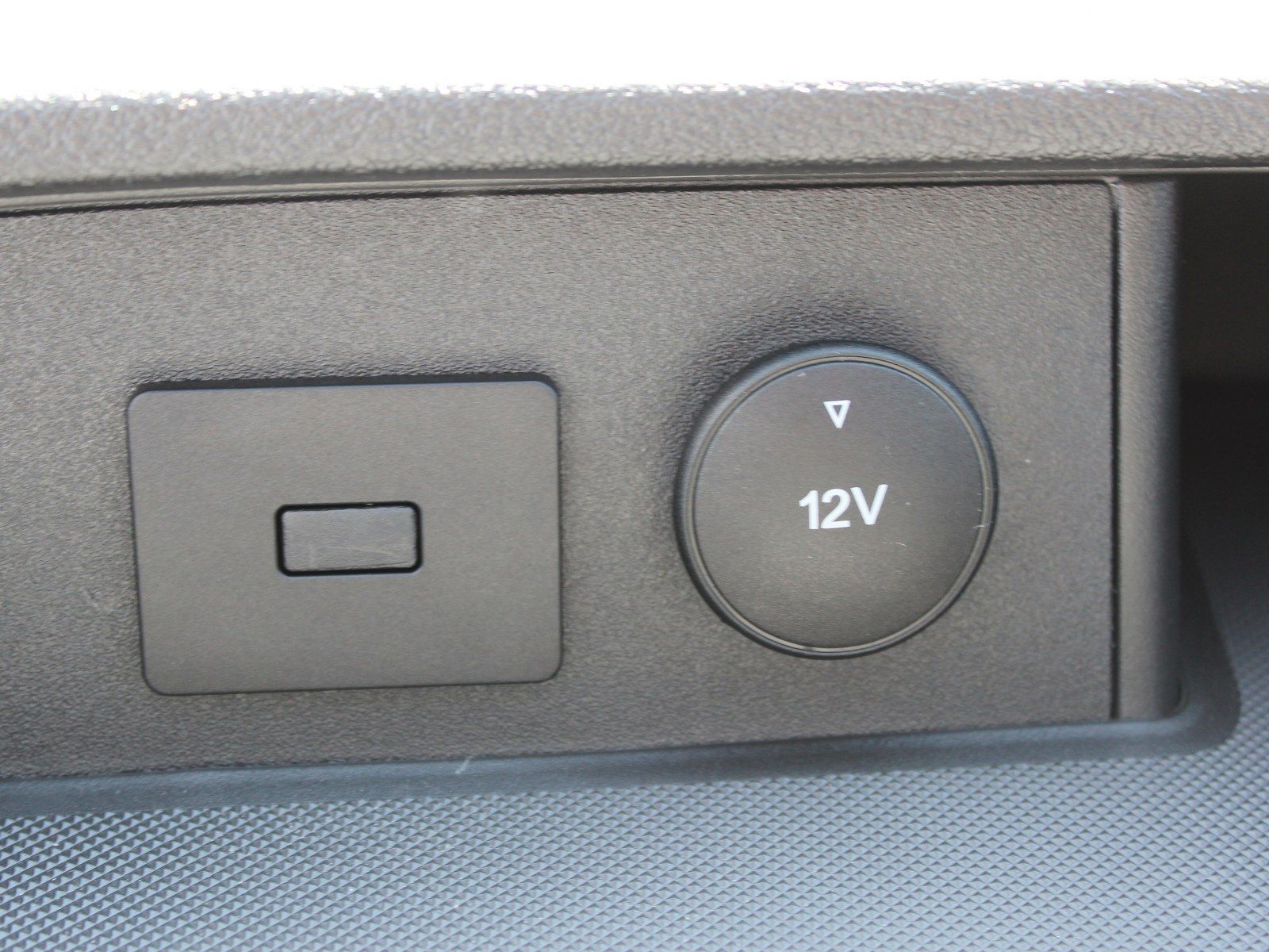 Fahrzeugabbildung Ford Transit 350 L3 Trend 2,0 TDCi DPF