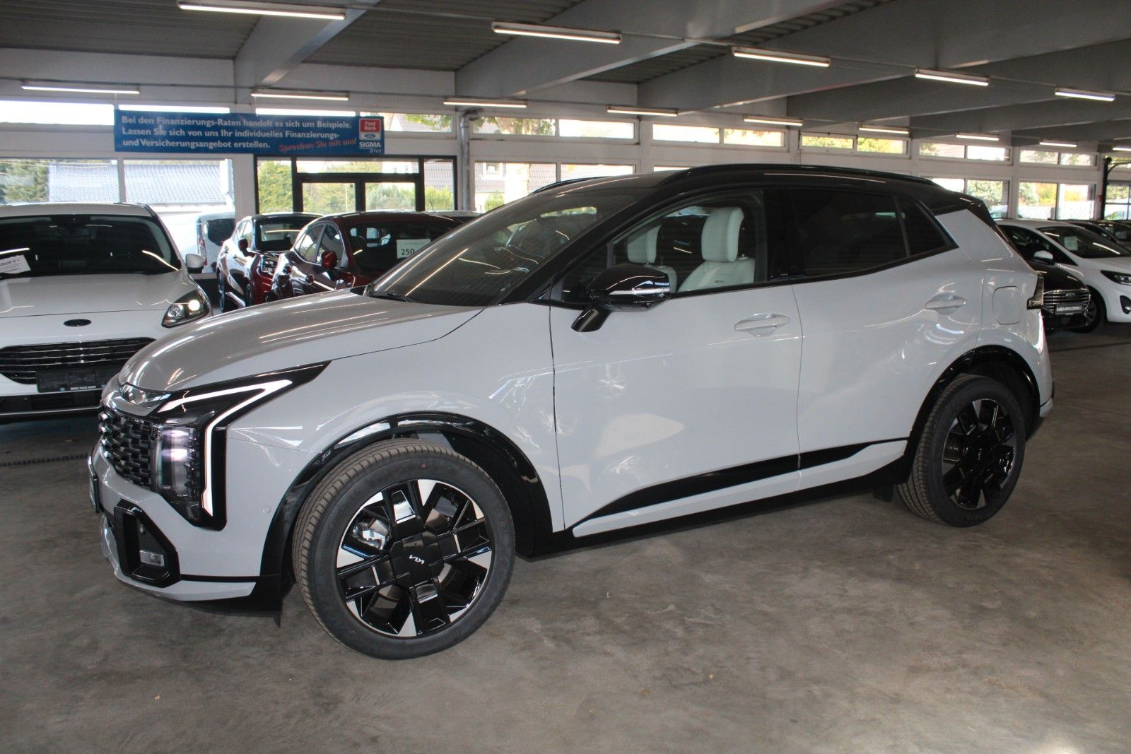 Fahrzeugabbildung Kia Sportage 1.6 T-GDI GT-Line Automatik SOUND-PAKET