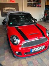 MINI John Cooper Works Cabrio John Cooper Works - rote MINI John Cooper Works Cabrio