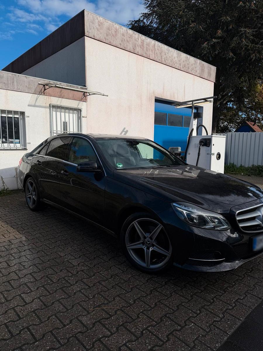 Mercedes-Benz E 220