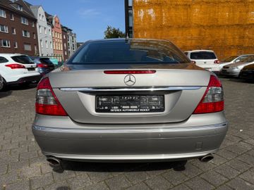 Mercedes E 280 - 5