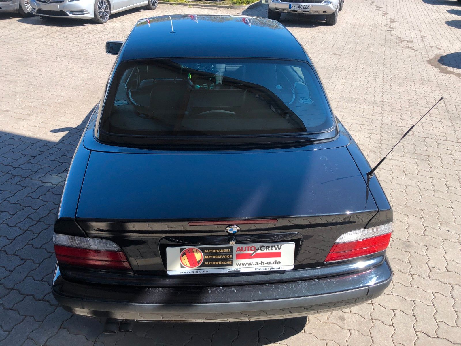 Fahrzeugabbildung BMW 328i Cabrio Automatik Leder Tüv 3/28