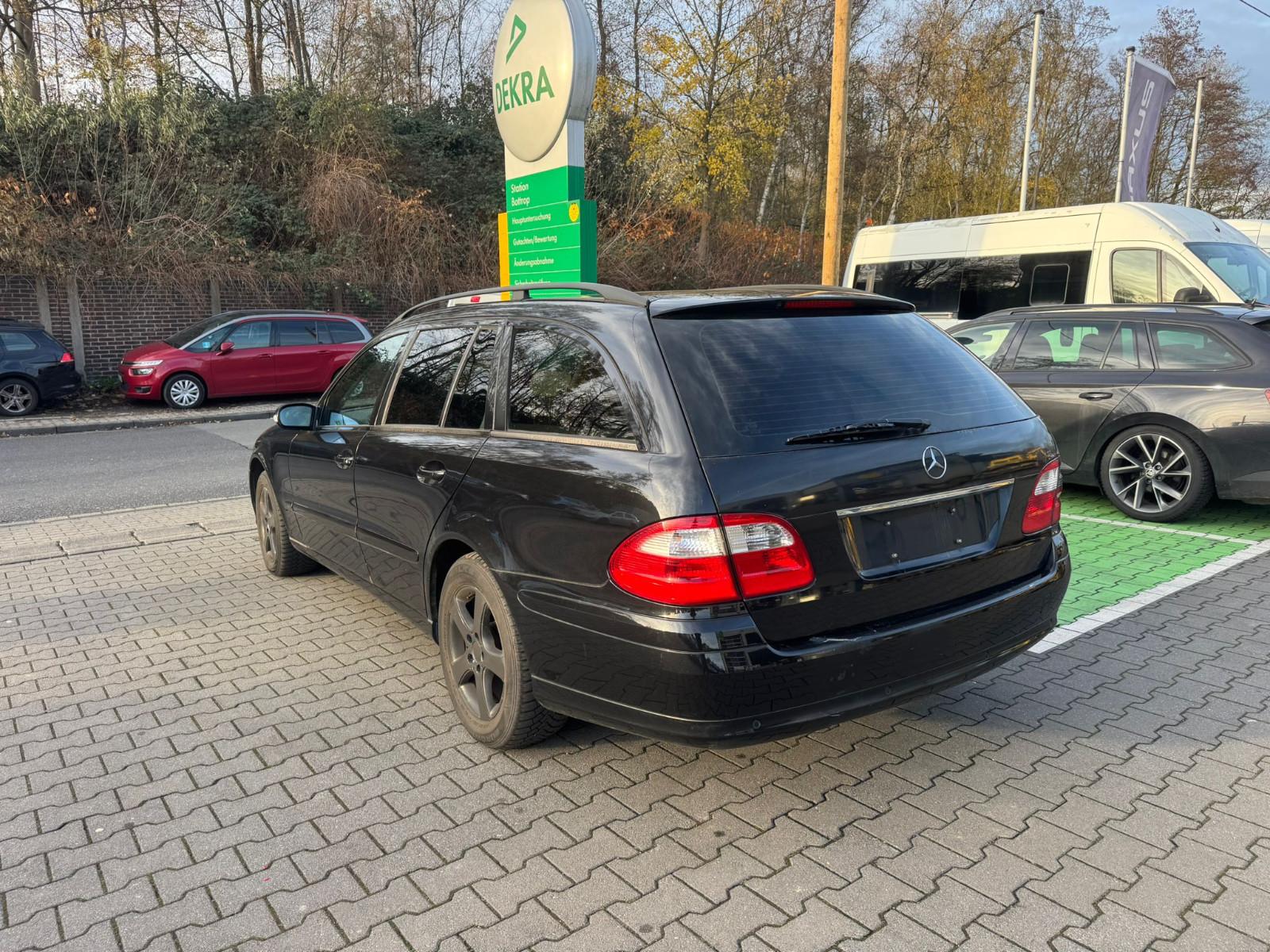 Mercedes-Benz E 220 E T-Modell E 220 T CDI Automatik