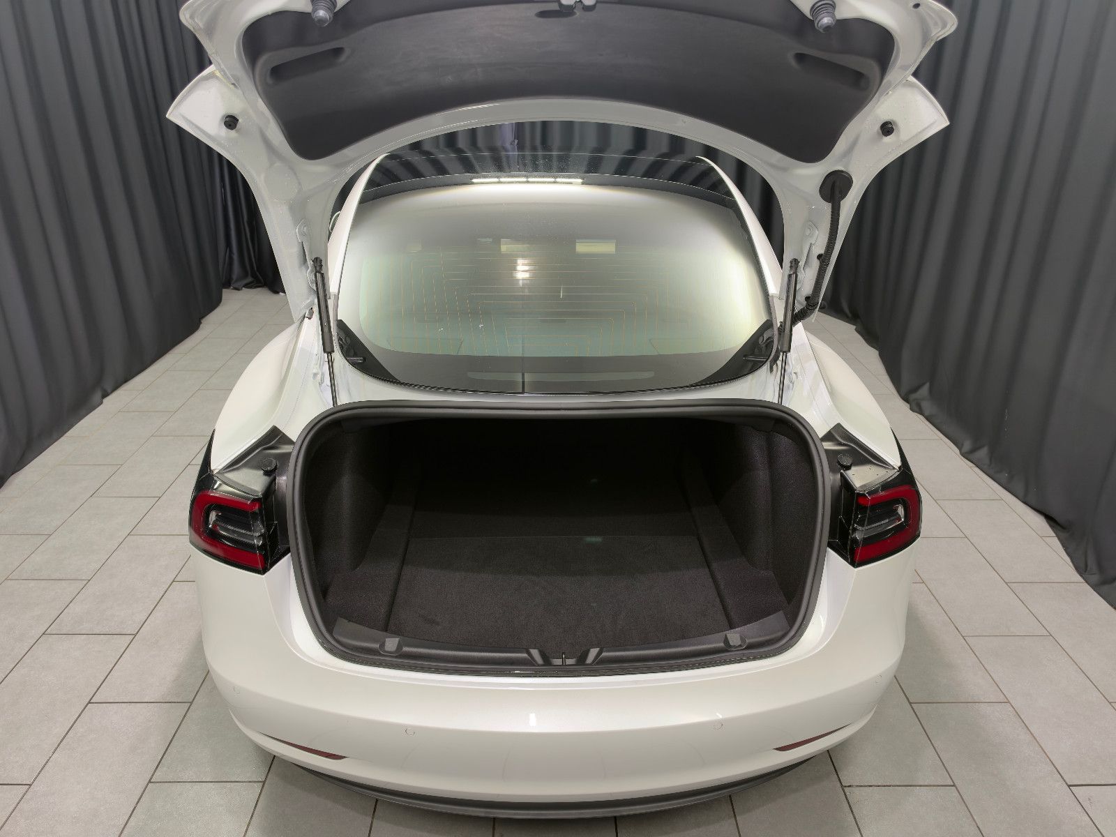 Fahrzeugabbildung Tesla Model 3 Long Range Dual AWD |PANO|PREMIUM-SOUND