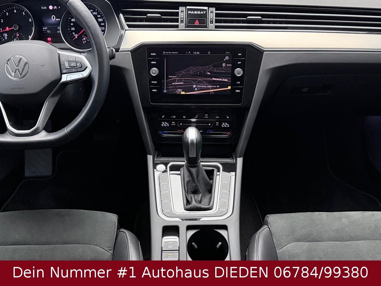 Volkswagen Passat Variant Elegance Keyless + LED + ACC