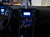 Hyundai i30 blue 1.4 PASSION PASSION - Hyundai i30 Passion mit Benzin-Antrieb