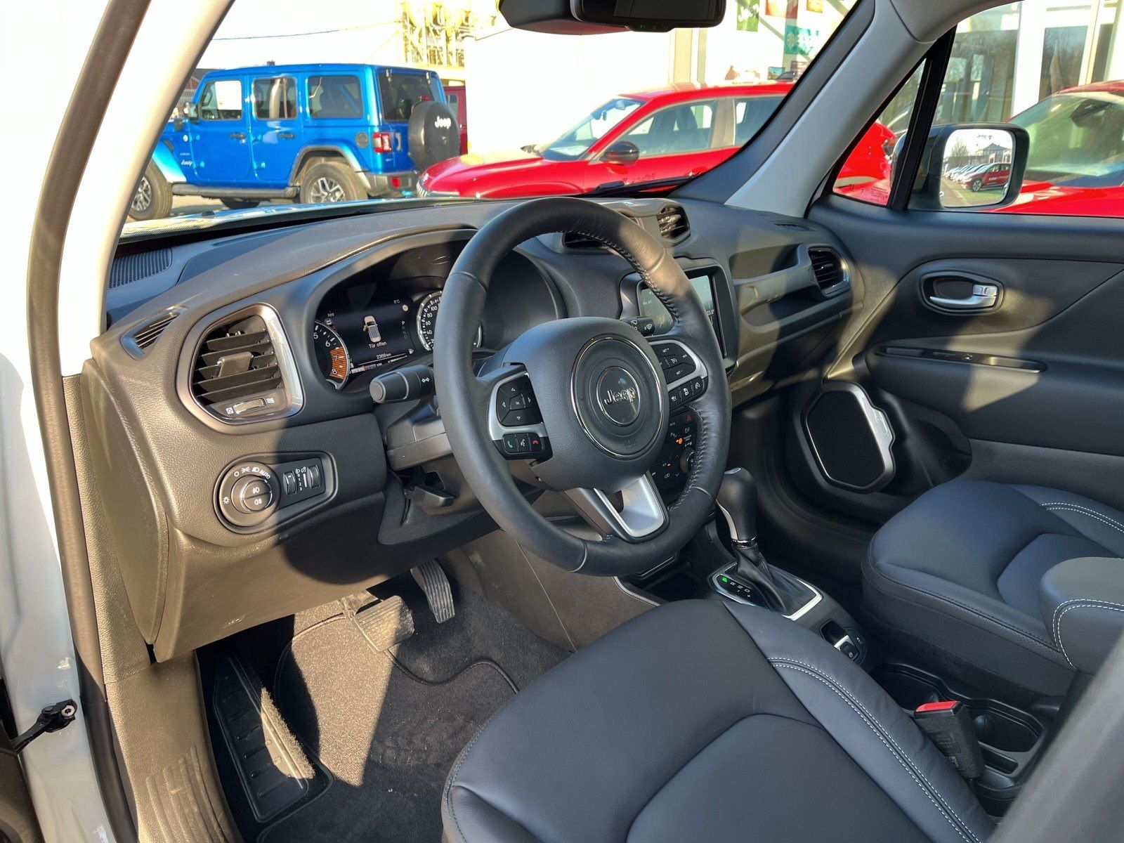 Fahrzeugabbildung Jeep Renegade e-Hybrid MY23-S-Edition 1.5l MHEV 48V